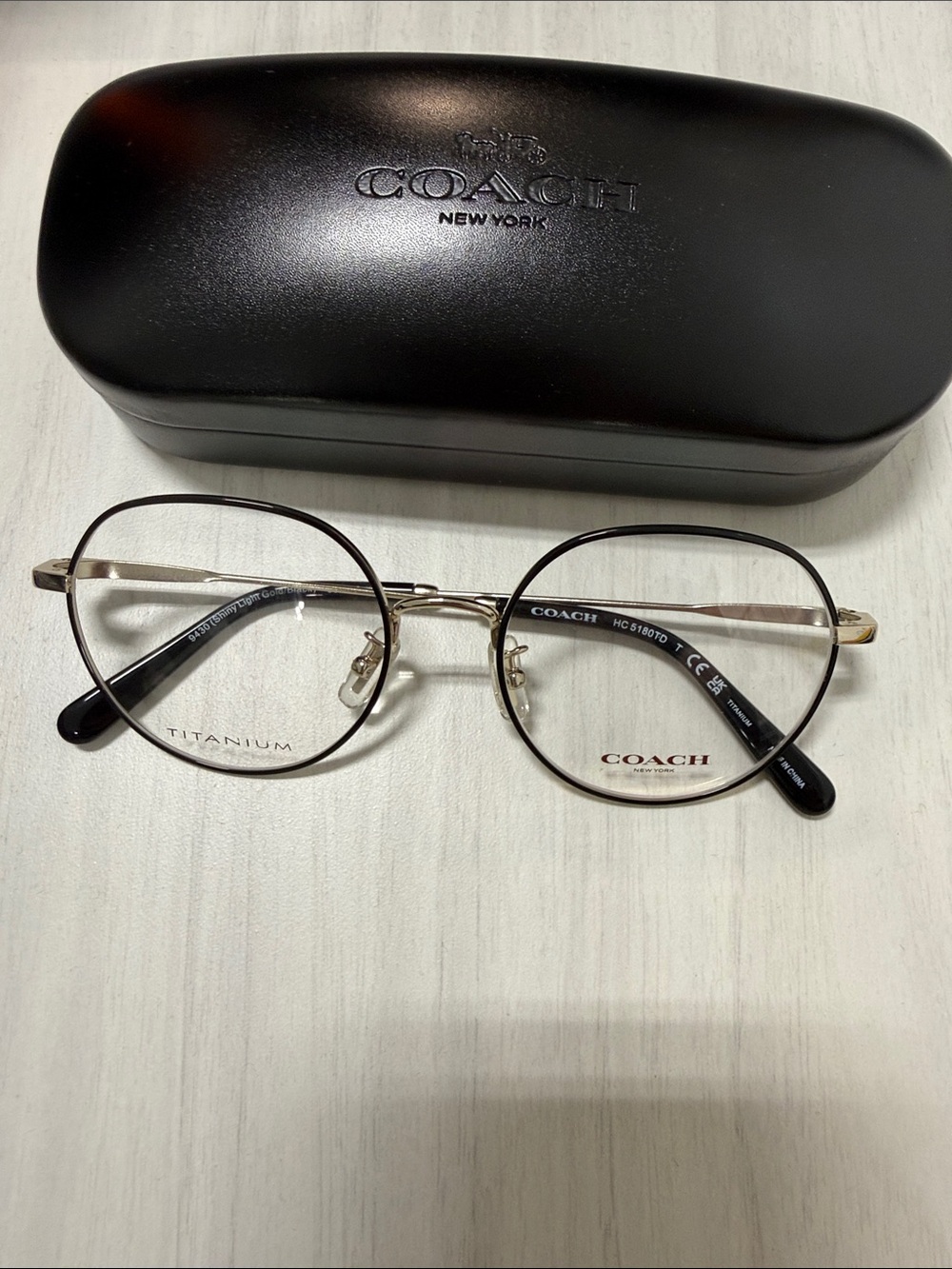 Coach hc5180TD Round Eyeglasses in Gold and Black